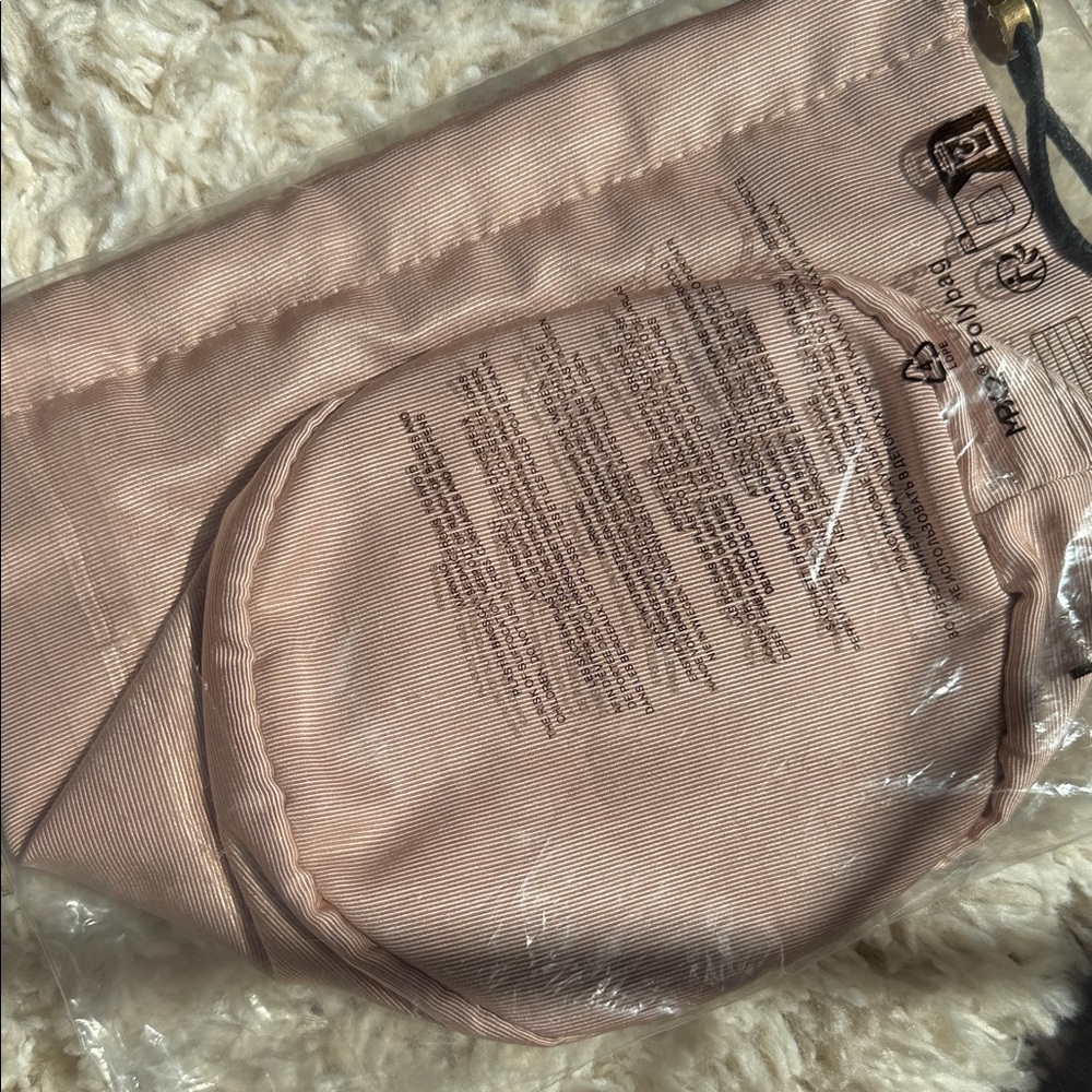 Gucci Blush Pink Canvas Pouch - Picture 6 of 11